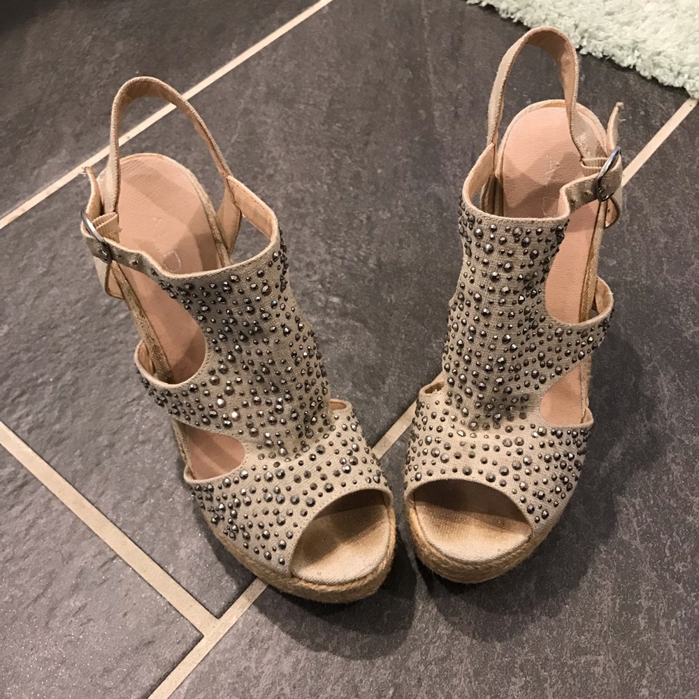 Aldo wedges